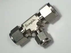 1 SWAGELOK STAINLESS STEEL REDUCING UNION TEE, 1/2