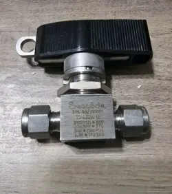 SWAGELOK SS-43GS4-LL   1/4