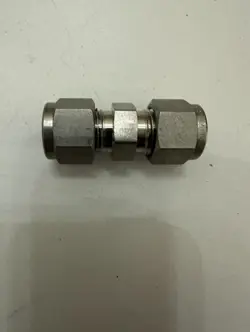 1PCS NEW SWAGELOK SS-600-6