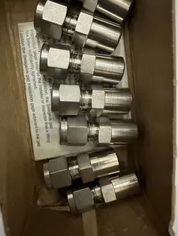 7PCS SWAGELOK