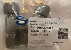 NEW SWAGELOK SS-810-3-4TTF, FEMALE BRANCH TEE 1/2 TUBE OD X 1/4 FNPT, 2X, BAG.