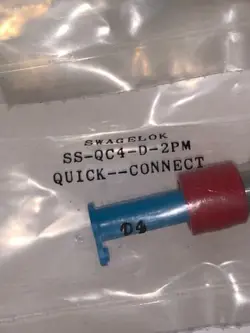 NEW SWAGELOK SS-QC4-D-2PM