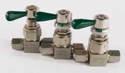 LOT OF 3 NUPRO/SWAGELOK 6LV-DLBW4 HIGH PURITY/PRESSURE DIAPHRAGM SEALED VALVE
