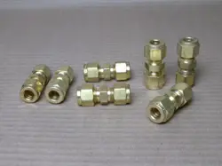 NEW LOT OF 7 PARKER/SWAGELOK 3/8'' TUBE OD COMPRESSION STRAIGHT UNION ADAPTER