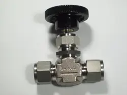 1- SWAGELOK STAINLESS STEEL INTEGRAL BONNET NEEDLE VALVE, 1/2