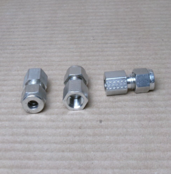 NEW LOT OF 3 PARKER/SWAGELOK 1/4
