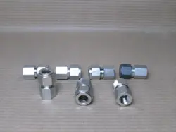 NEW LOT OF 7 PARKER/SWAGELOK STAINLESS STRAIGHT FEMALE ADAPTER 1/2