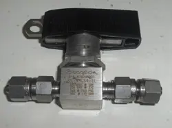 SWAGELOK SS-43GS4-LL