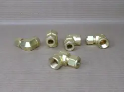 NEW LOT OF 5 PARKER/SWAGELOK BRASS 3/4