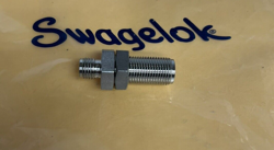 SWAGELOK SS-600-61-4 ,  3/8 X 1/4 BULKHEAD UNION