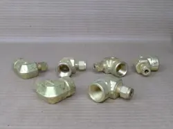 NEW LOT OF 6 PARKER/SWAGELOK BRASS 90 DEGREE FEMALE ELBOW 1/4