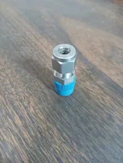SWAGELOK 316 STAINLESS STEEL CONNECTOR FITTING 1/4