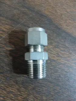 SWAGELOK 316 STAINLESS STEEL FITTING, 3/8