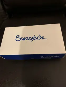 SWAGELOK SS-4-VCR-FLC NEW IN BOX 10 PCS 1/4 VCR FITTING LOCK CAP
