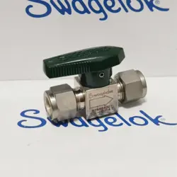 1PC SWAGELOK SS-6P4T