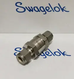 1PC SWAGELOK SS-CHS6-10 ONE-WAY VALVE
