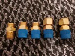 LOT OF 5 NEW SWAGELOK B-810-1-8 BRASS CONNECTOR FITTING 1/2