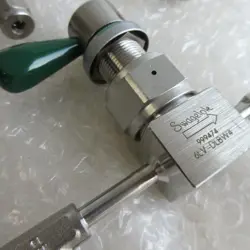 VALVES 1/4