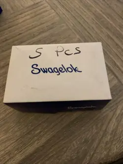 SWAGELOK SS-16-VCR-1-16 NEW IN BOX 5 PCS 1 INCH VCR X 1 INCH MNPT