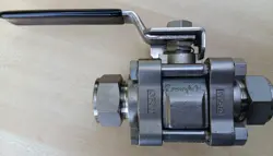 NEW OPEN BOX SWAGELOK SS-65TS16 STAINLESS BALL VALVE * FREE SHIPPING*