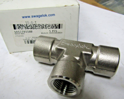 ??NEW SWAGELOK SS-8-T PIPE TEE 1/2