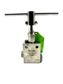 SWAGELOK NEEDLE VALVE- NV12M1VC20-HTR