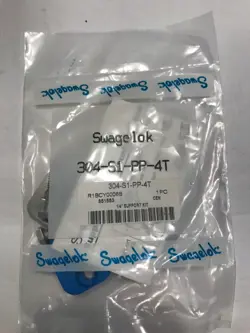 NEW ~ SWAGELOK 304-S1-PP-4T 20 PCS