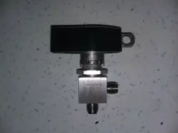 SWAGELOK ANGLE VALVE SS-43S4-A *AND* 43XH/43XL LOCKABLE HANDLE INSTALLED