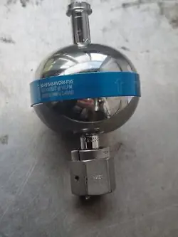SWAGELOK SS-HFS4B-HVCR4-P35 GAS PRESSURE REGULATOR (R3S1.3B2)