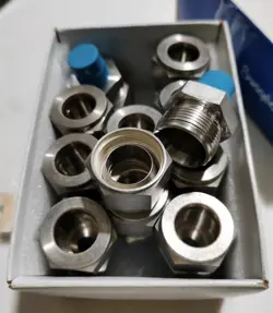 1PC SWAGELOK SS-15M0-1-4 CARD PIPE JOINT