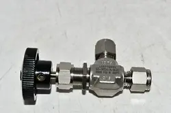 NEW SWAGELOK SS-1RS4-A-W20 INTEGRAL-BONNET NEEDLE VALVE, 1/4 IN