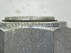 TUBE PORT PLUG