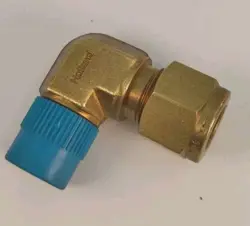 SWAGELOK BRASS FITTING MALE ELBOW, 3/8