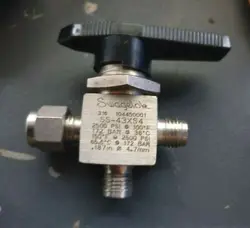 SWAGELOK SS-43XS4 BALL VALVE (R5S4.7B2)