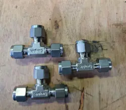 (3) SWAGELOK SS-400-3  1/4