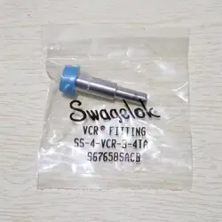 1PC SWAGELOK SS-4-VCR-3-4TA CARD PIPE JOINT