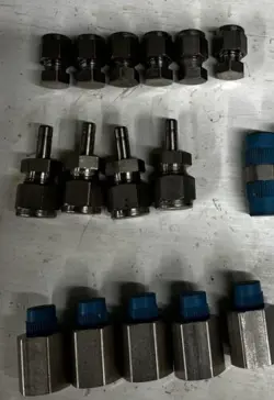 LOT OF 29PCS