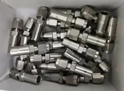 1PC SWAGELOK SS-200-R-6BT CARD PIPE JOINT