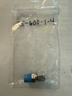 STRAIGHT CONNECTOR 3/8