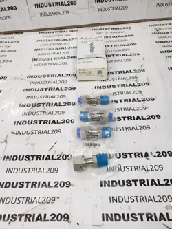 SWAGELOK SS-8-WVCR-1-8 MALE CONNECTOR 1/2 FVCRXMNPT 4PCS