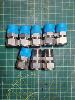 LOT OF 8: SWAGELOK STAINLESS STEEL FITTINGS, 3/4