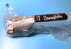 SS-67TSW24T SWAGELOK SS 3-PIECE 60 SERIES BALL VALVE