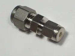 1- SWAGELOK STAINLESS STEEL REDUCING UNION, 1/4