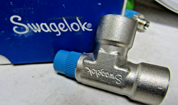 ??NEW SWAGELOK SS-4-ST