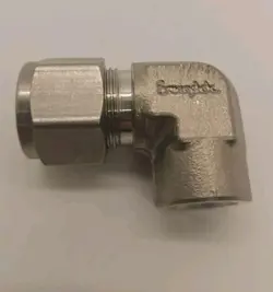 1 - SWAGELOK ELBOW CONNECTOR FITTING, 1/2