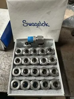NEW SWAGELOK SS-810-1-6, 1/2