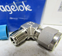 ??NEW SWAGELOK SS-600-2-4