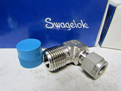 ??NEW SWAGELOK SS-600-2-8