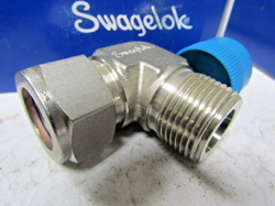 ??NEW SWAGELOK SS-1210-2-12RT