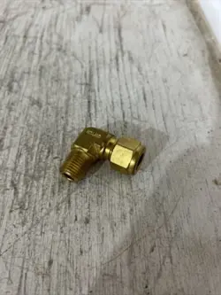 90 DEGREE BRASS